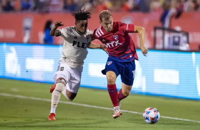 LAFC vs FC Dallas: LAFC Secures 1-0 Victory