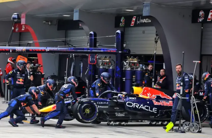 Max Verstappen Red Bull: Performance Struggles Continue