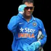 Ms dhoni calms sakshi during t20 world cup semi-final