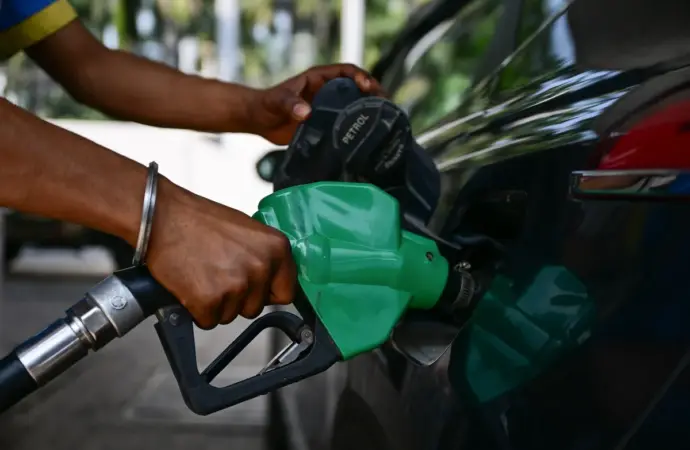 Petrol Prices Surge in Pakistan Amid Global Increases