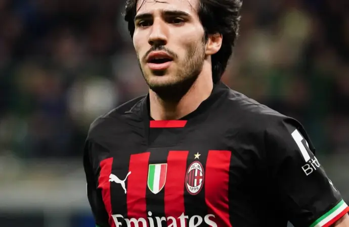 Sandro tonali: Juventus Opens Talks Amid Newcastle’s High Price Tag