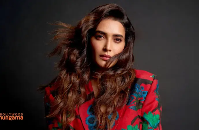 Karishma tanna: What Does ‘s Pregnancy Announcement Mean for Her Future?