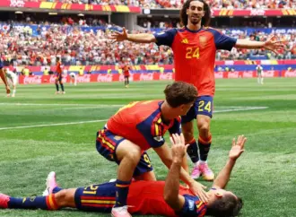 Spain defeats Austria 3-0 to advance to World Cup last 16