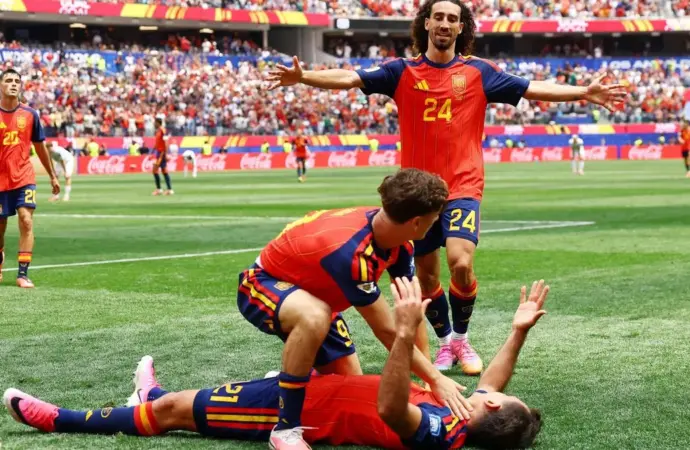 Spain defeats Austria 3-0 to advance to World Cup last 16