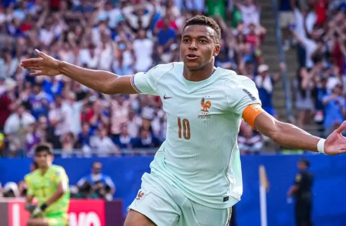 France and Spain prepare for semi-final showdown