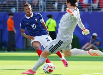 France defeats Sweden 3-0 to advance to World Cup last 16